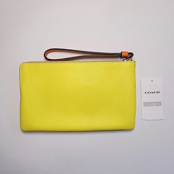 NWT Coach CL682Large Corner Zip Wristlet In Colorblock Bright Yellow Multi - Picture 2 of 3